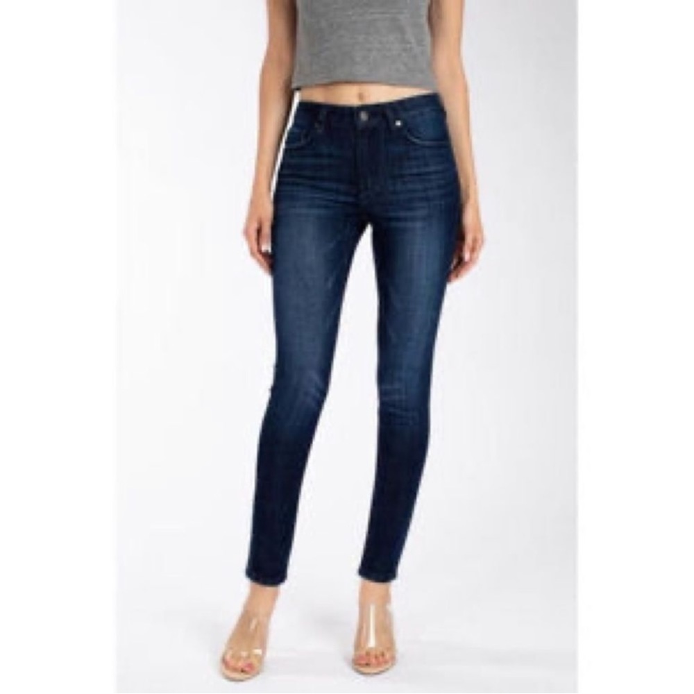 KanCan Jeans 👖 Mid Rise Skinny 27